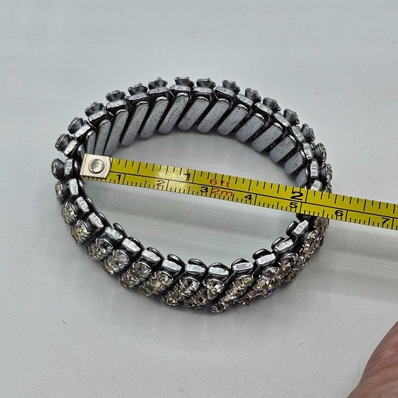 Signed Japan Rhinestone Stretch Expansion Bracelet Vintage - Picture 4 of 5